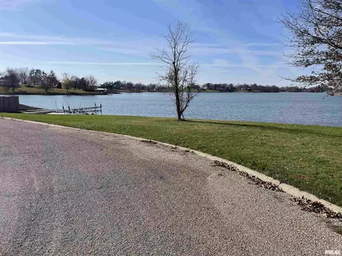 View/Area - 397 Mcgrew Dr, Avon, IL 61415 photo 2 of 3