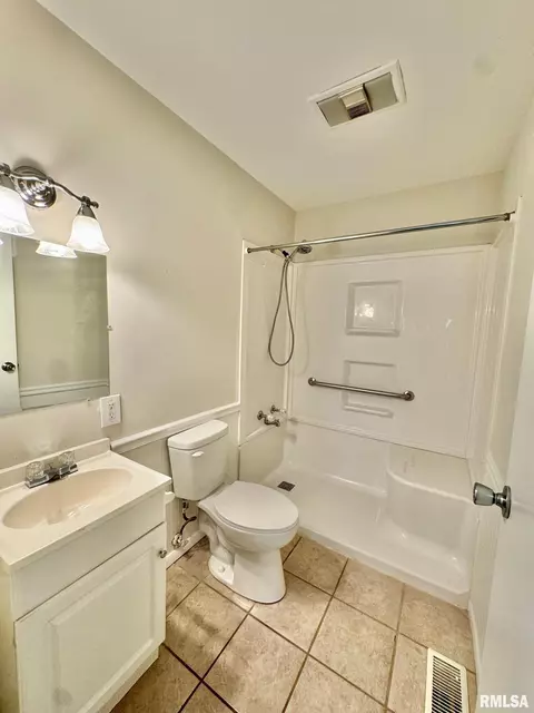 1028 Normal St, Henry, IL 61537 photo 13