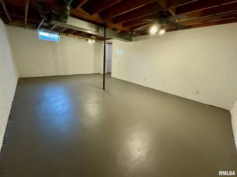1028 Normal St, Henry, IL 61537 photo 17