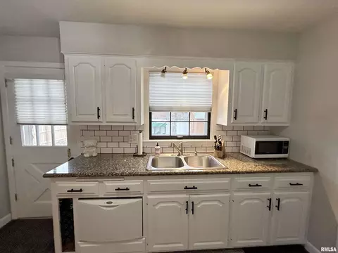 757 E Monroe St, Morton, IL 61550 photo 12