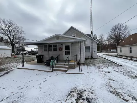654 E Harrison St, Cuba, IL 61427 photo 8