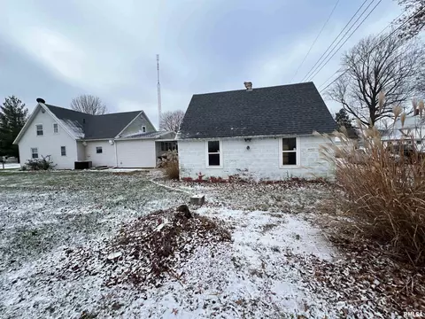 654 E Harrison St, Cuba, IL 61427 photo 6