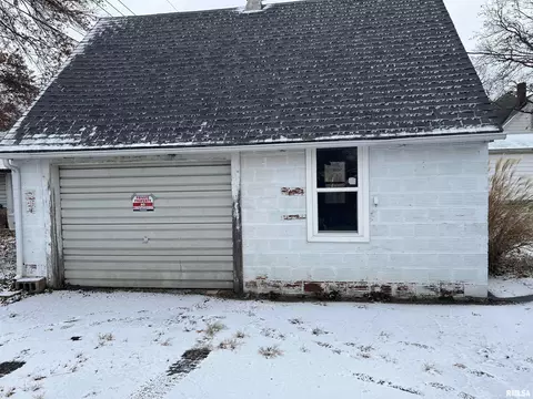 654 E Harrison St, Cuba, IL 61427 photo 2