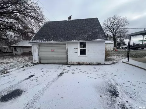654 E Harrison St, Cuba, IL 61427 photo 5