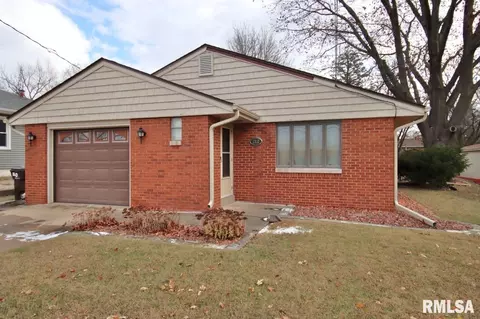 4316 N Pleasant Ridge Ct, Peoria, IL 61614