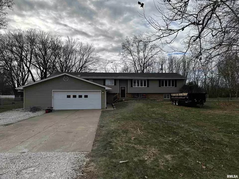 7624 W Sportsman Dr, Mapleton, IL 61547