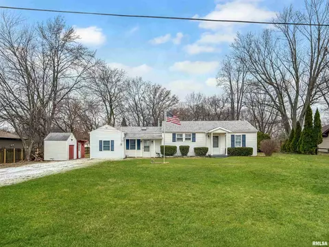 113 Groveland St, East Peoria, IL 61611