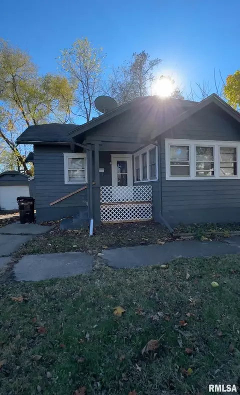 608 W Gift St, Peoria, IL 61604