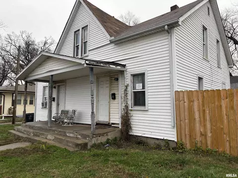 1000 S 3rd St, Pekin, IL 61554