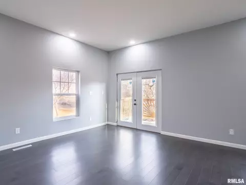 Living - 8518 W 1st St, Mapleton, IL 61547 photo 2 of 12