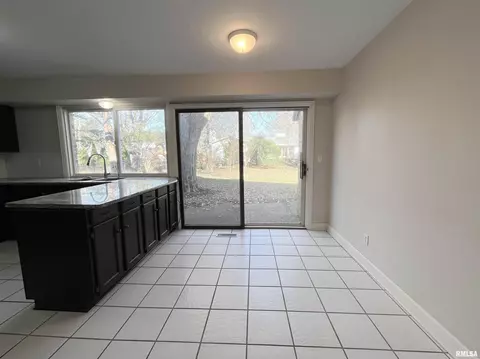 131 E Morningside Dr, Peoria, IL 61614 photo 21
