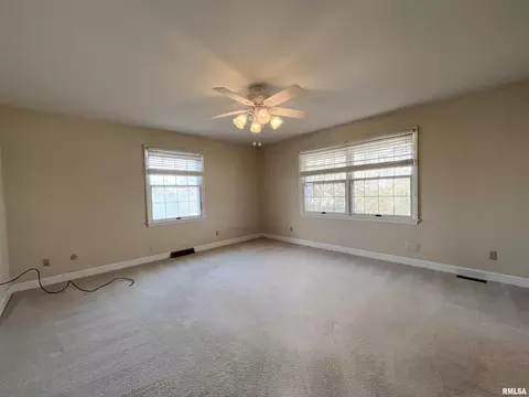 131 E Morningside Dr, Peoria, IL 61614 photo 28