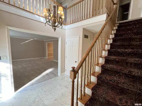 131 E Morningside Dr, Peoria, IL 61614 photo 9
