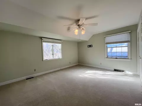 131 E Morningside Dr, Peoria, IL 61614 photo 36