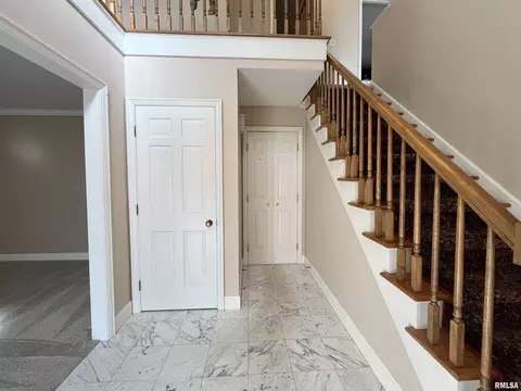 131 E Morningside Dr, Peoria, IL 61614 photo 8