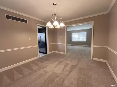 131 E Morningside Dr, Peoria, IL 61614 photo 14