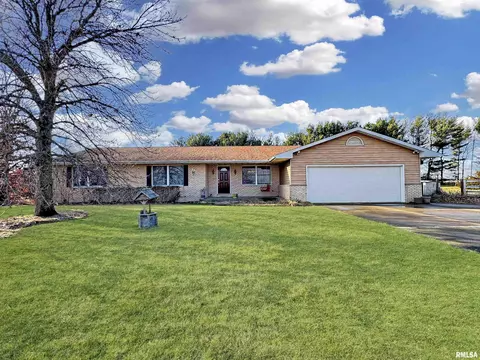 16425 N Krause Rd, Chillicothe, IL 61523
