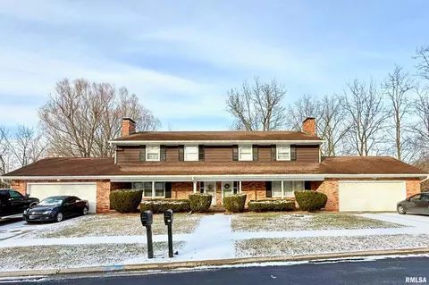 705-707 W Versailles Dr, Peoria, IL 61614