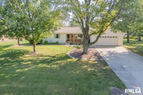 126 Hunt St, Towanda, IL 61776