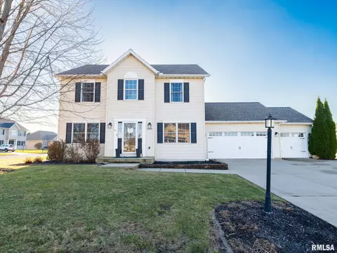 1400 Oak Rdg, Washington, IL 61571