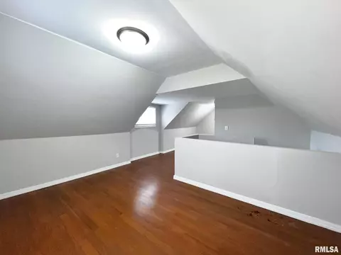 901 E Tripp Ave, Peoria, IL 61603 photo 24