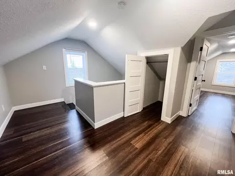 Entry Way - 106 S Myers, Eureka, IL 61530 photo 8 of 8
