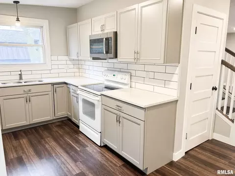 Kitchen - 106 S Myers, Eureka, IL 61530 photo 2 of 6