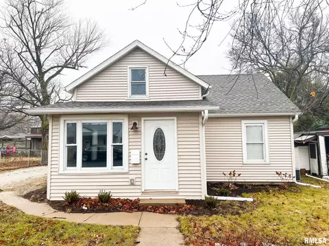 106 S Myers, Eureka, IL 61530
