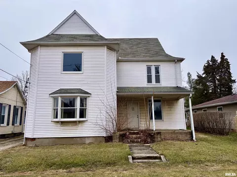357 W Locust St, Canton, IL 61520