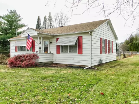 748 Memorial Dr, Macomb, IL 61455 photo 15
