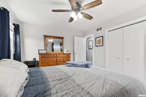 Bedroom - 204 Dennis Dr, Eureka, IL 61530 photo 3 of 8