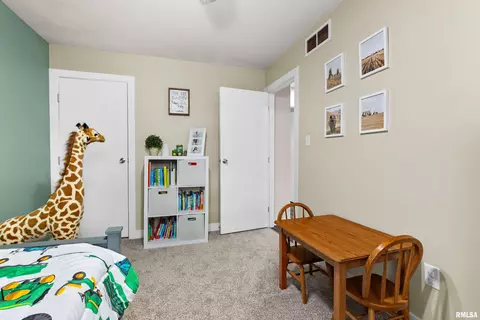 Bedroom - 204 Dennis Dr, Eureka, IL 61530 photo 5 of 8
