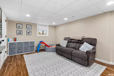 Other - 204 Dennis Dr, Eureka, IL 61530 photo 6 of 13