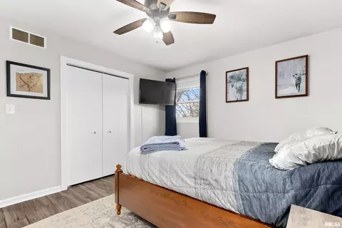 Bedroom - 204 Dennis Dr, Eureka, IL 61530 photo 4 of 8
