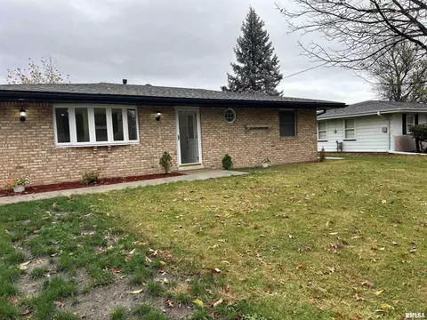 29 Sherry Ln, Bartonville, IL 61607