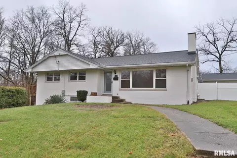 4403 N Constantine Ave, Peoria Heights, IL 61616