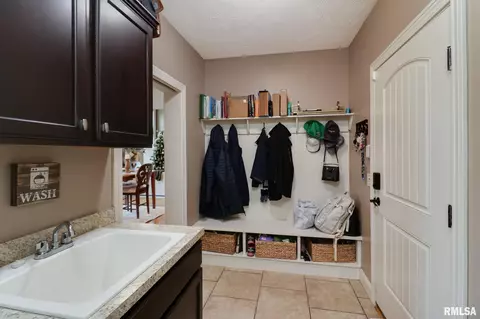 1808 Pfitzer Rd, Normal, IL 61761 photo 22