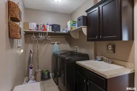 1808 Pfitzer Rd, Normal, IL 61761 photo 21