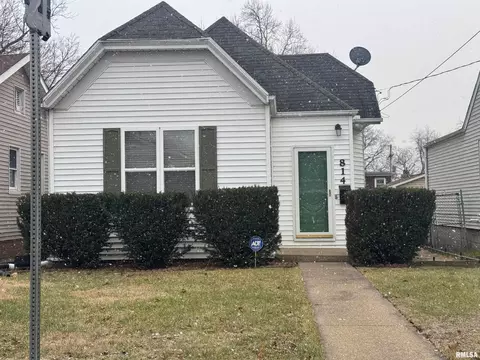 814 E Gift Ave, Peoria, IL 61603
