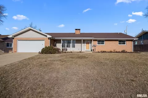1803 W Lamont Ave, Peoria, IL 61614