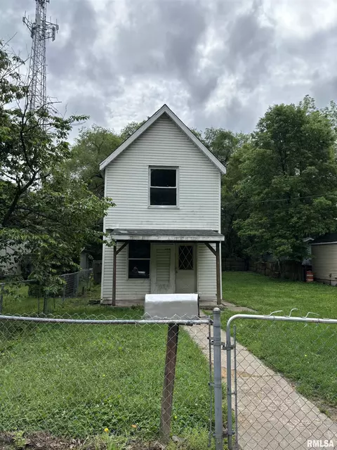 2208 NE Perry Ave, Peoria, IL 61603
