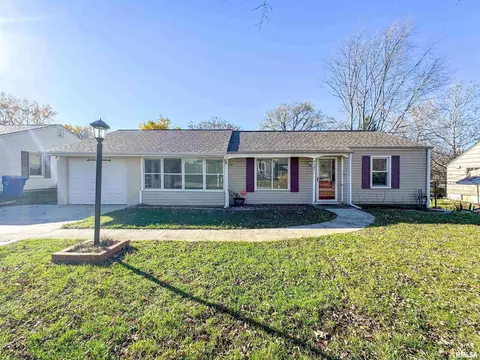 4427 N California Ave, Peoria Heights, IL 61616