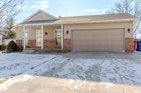 240 W Illinois St, Brimfield, IL 61517