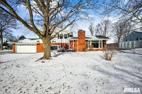 407 Devonshire Rd, Washington, IL 61571