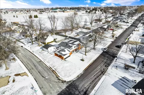 407 Devonshire Rd, Washington, IL 61571 photo 3