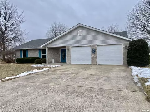 1110 E Juniper St, Canton, IL 61520 photo 4