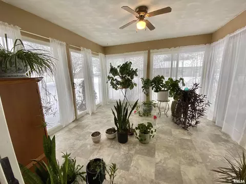 1110 E Juniper St, Canton, IL 61520 photo 29