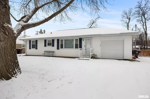 618 W Teton Dr, Peoria, IL 61614