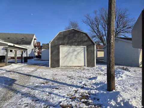 Other - 804 E Locust St, Canton, IL 61520 photo 19 of 21