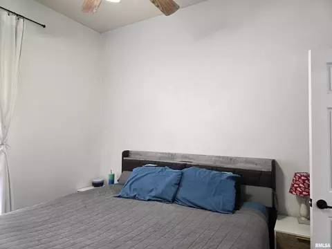 Bedroom - 804 E Locust St, Canton, IL 61520 photo 5 of 6